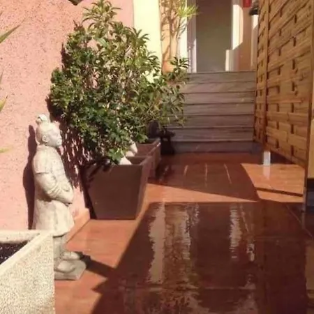 Casa,solarium,barbacoa,piscina *