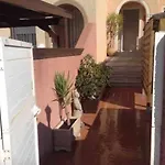 Casa,solarium,barbacoa,piscina *