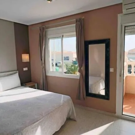 아파트 Casa,solarium,barbacoa,piscina 그란 알라칸트